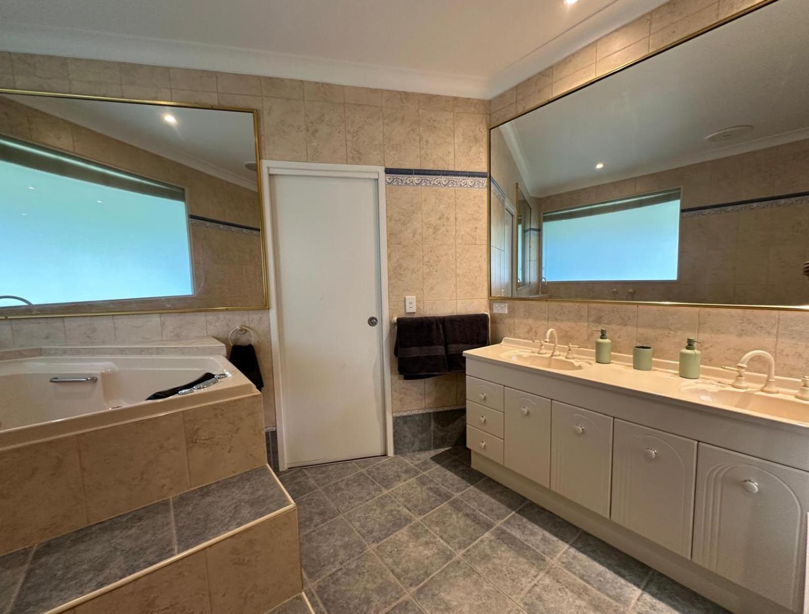 Shammah House * Gold Coast